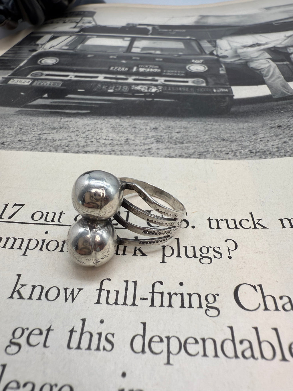 Vintage Sterling Silver Two Balls Ring Size 7