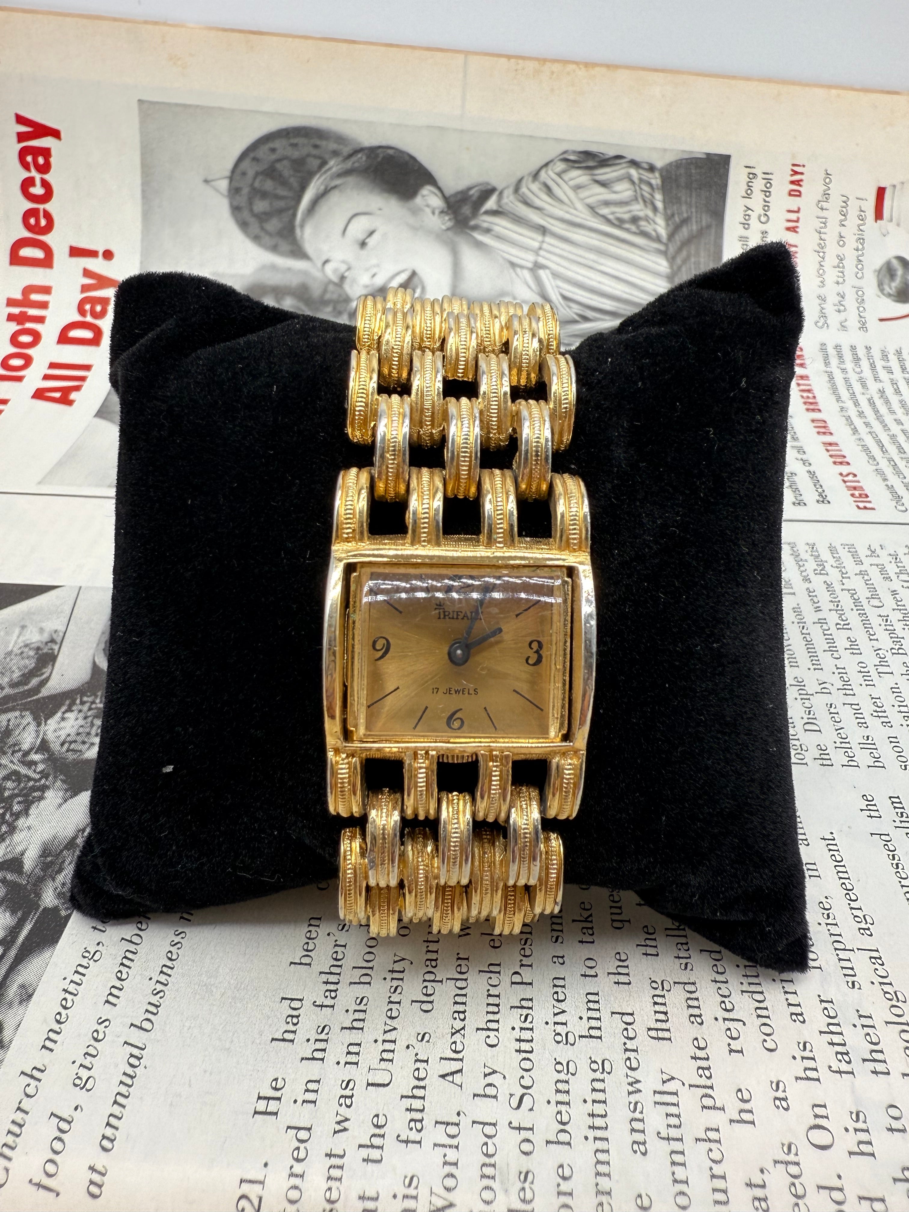Vintage TRIFARI Ladies Gold Tone Watch