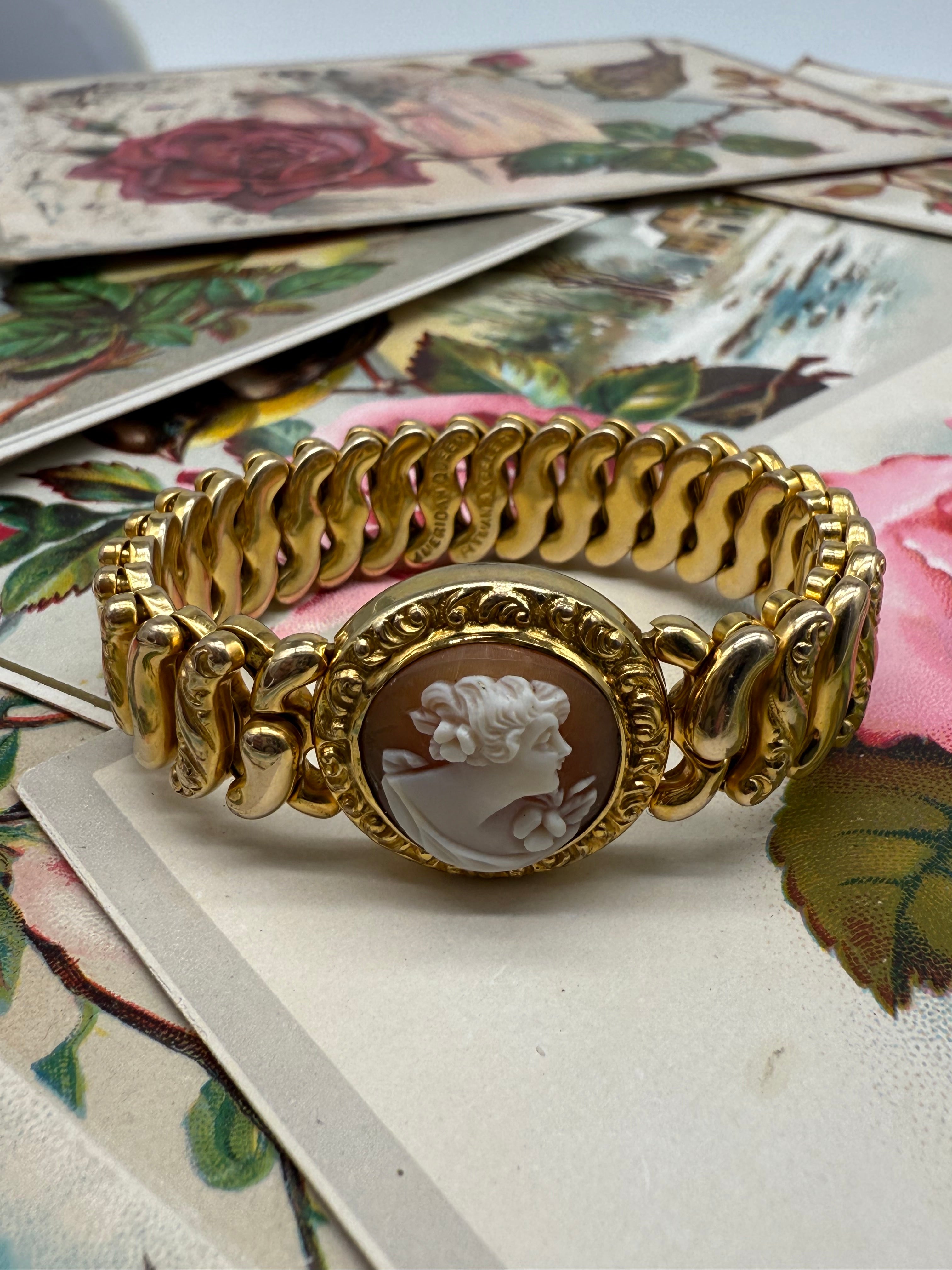 1910s Vintage Cameo Expansion Bracelet