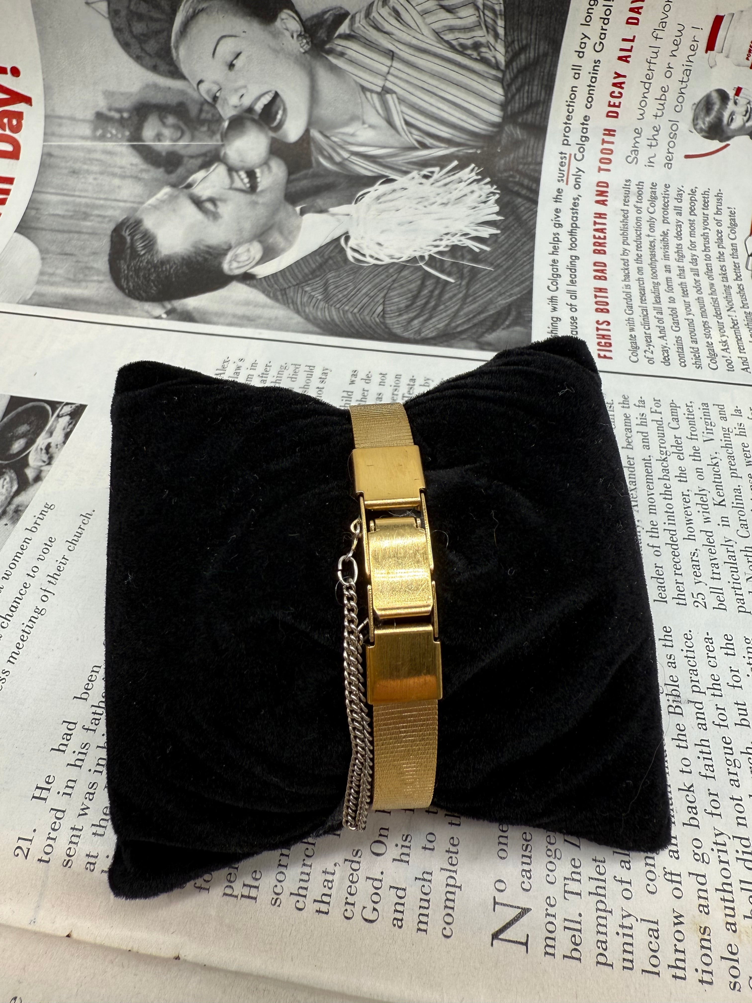 Vintage 1980's SEIKO Ladies Gold-tone Watch