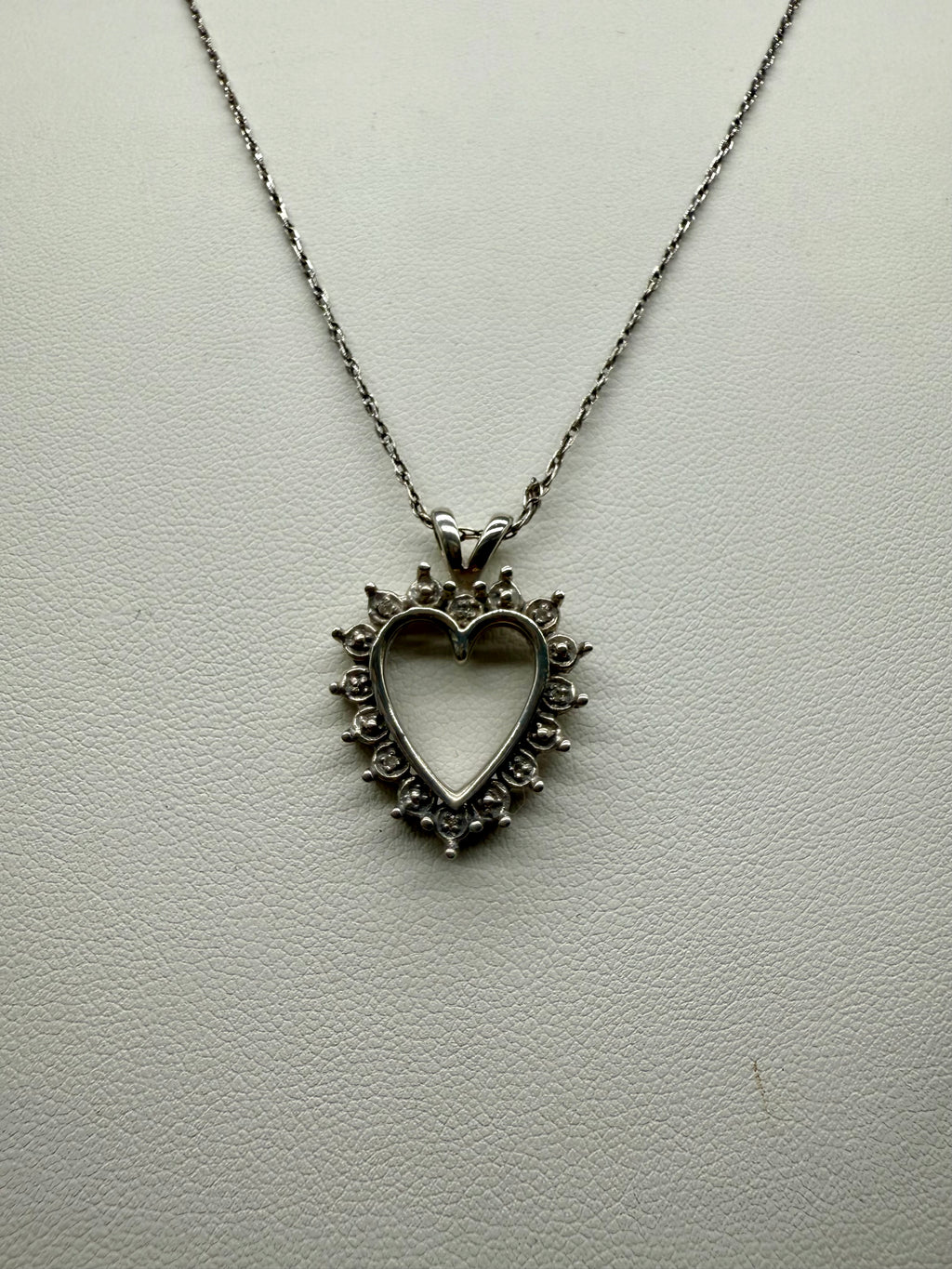 Vintage 925 Sterling Silver Heart Necklace