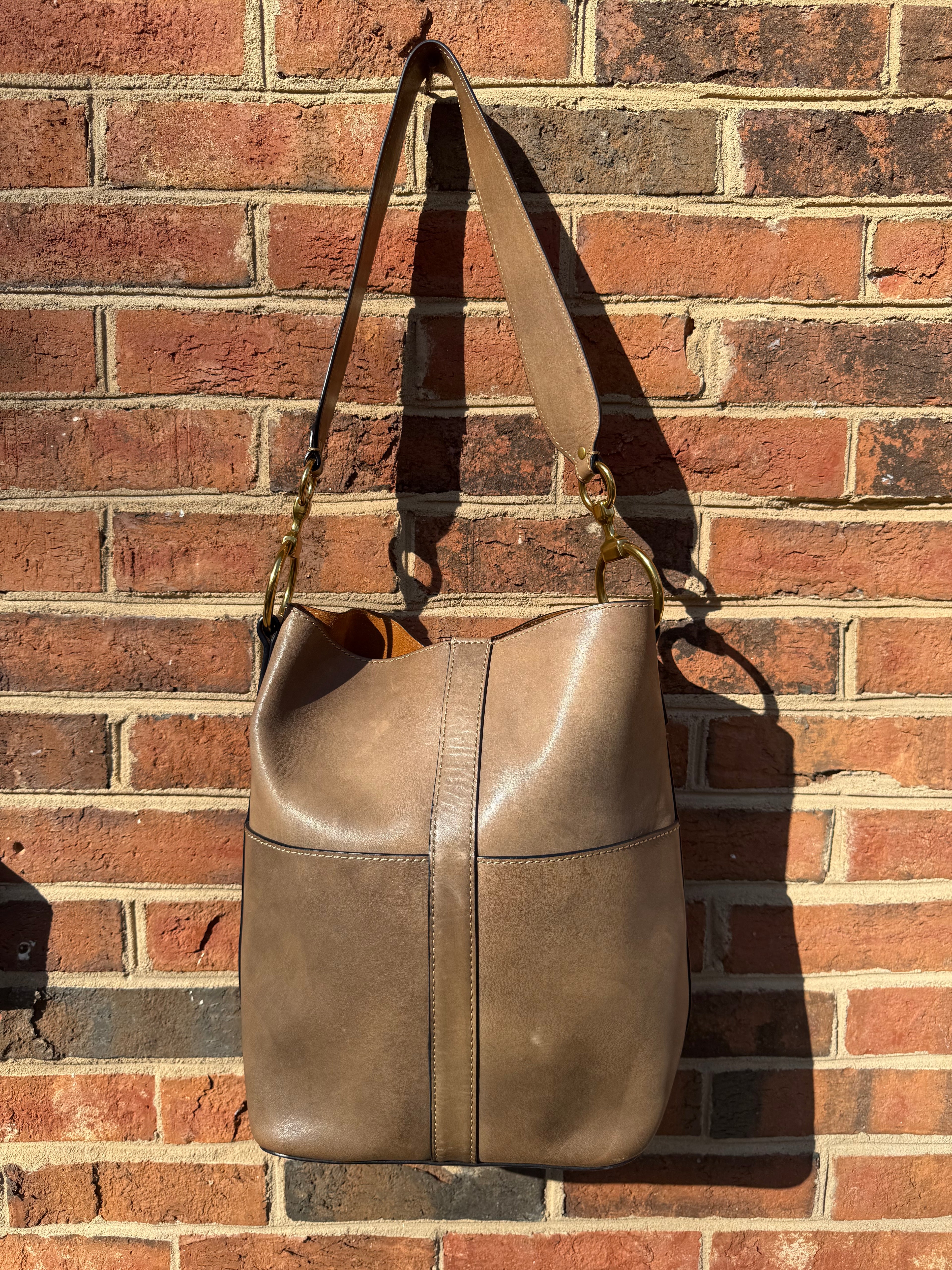 Frye Illana Taupe Leather Bucket Bag Purse Handbag